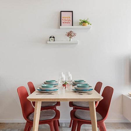 Fully Equipped Apartments With Terraces, Free Garage Parking, Netflix & Ac - By Apartmany Slapanice Cz Ngoại thất bức ảnh