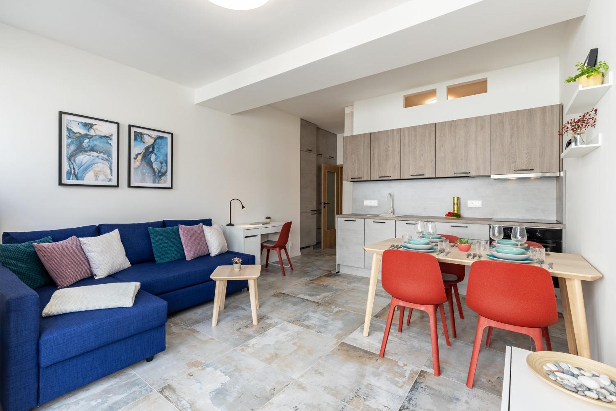 Fully Equipped Apartments With Terraces, Free Garage Parking, Netflix & Ac - By Apartmany Slapanice Cz Ngoại thất bức ảnh